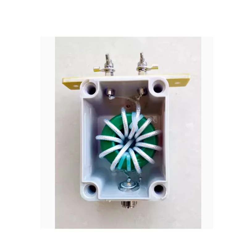 Balun 1:1 de alta potencia, balun de antena de onda corta Alta potencia 2KW
Balun 1:1 de alta potencia, balun de antena de onda corta Alta potencia 2KW