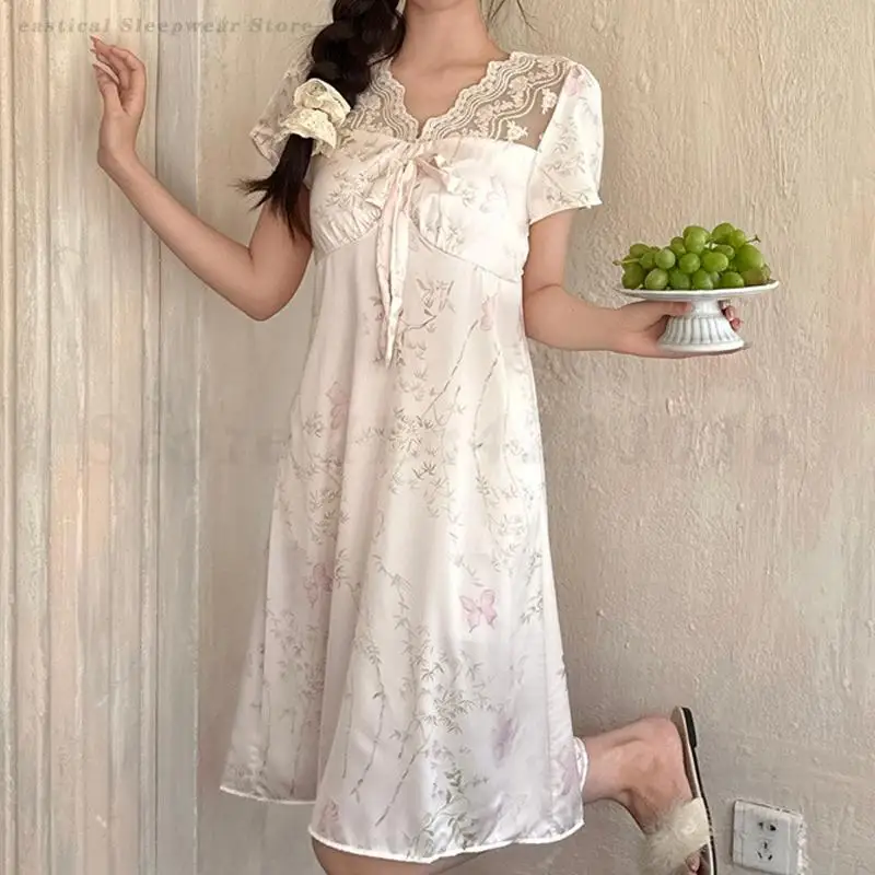 Пижама с принтом, женская ночная рубашка, атласное шелковое платье для сна, интимное белье, кружевная лоскутная ночная рубашка с v-образным вырезом, свободная домашняя одежда
Пижама с принтом, женская ночная рубашка, атласное шелковое платье для сна, интимное белье, кружевная лоскутная ночная рубашка с v-образным вырезом, свободная домашняя одежда
