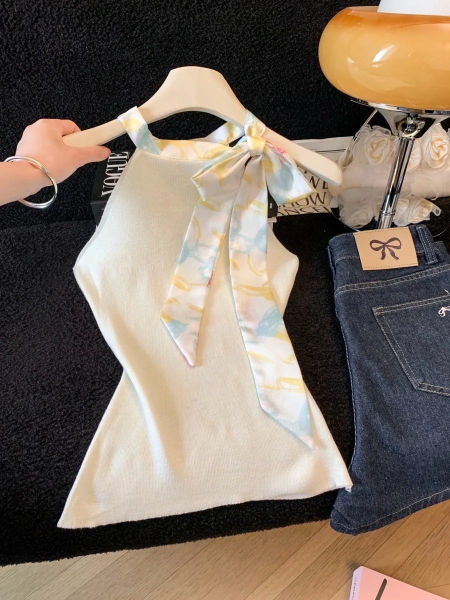 Summer Design Off-Shoulder Strapless Vest Women's Fashion Knot Neck Hanging Sleeveless Top Small Fragrance Style
Summer Design Off-Shoulder Strapless Vest Women's Fashion Knot Neck Hanging Sleeveless Top Small Fragrance Style