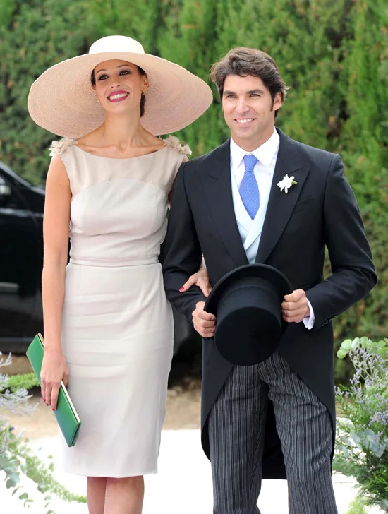 Dresses For Wedding Mother Of The Bride 2024 Wedding Party Dress Mom Knee Length Short Grey 3D Flowers On Shoulder Backless Cap
Dresses For Wedding Mother Of The Bride 2024 Wedding Party Dress Mom Knee Length Short Grey 3D Flowers On Shoulder Backless Cap