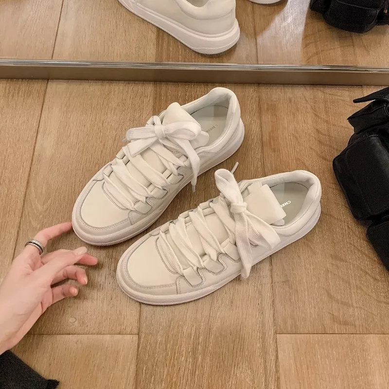 Women's White Platform Sneakers 2026 New Lace-up Casual Board Shoes,Comfortable Leather Trainers Korean Style Fashion Footwear
Women's White Platform Sneakers 2026 New Lace-up Casual Board Shoes,Comfortable Leather Trainers Korean Style Fashion Footwear