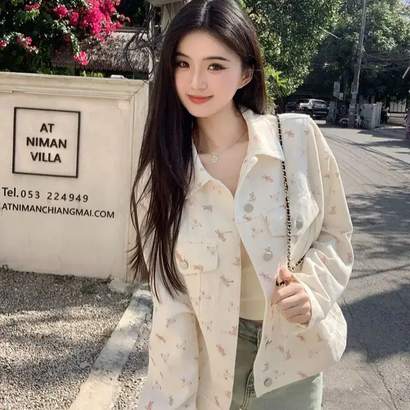 Korea Version Sweet Style Women'S 2025 Spring New Bear Print Denim Jacket Retro Loose Casual Long-Sleeved Jacket Top
Korea Version Sweet Style Women'S 2025 Spring New Bear Print Denim Jacket Retro Loose Casual Long-Sleeved Jacket Top