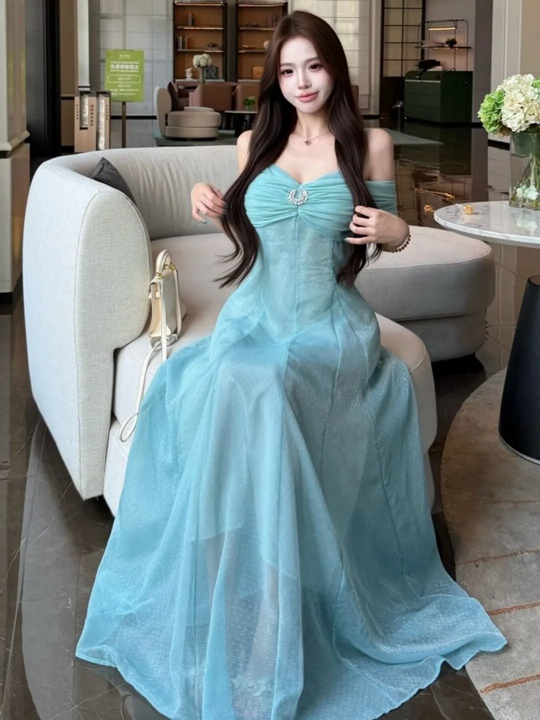 Elegant One-Shoulder Slimming Long Dress Summer 2026 Mid-Waist Cotton Blend Casual City Commute Dance Party Wedding Outdoor
Elegant One-Shoulder Slimming Long Dress Summer 2026 Mid-Waist Cotton Blend Casual City Commute Dance Party Wedding Outdoor