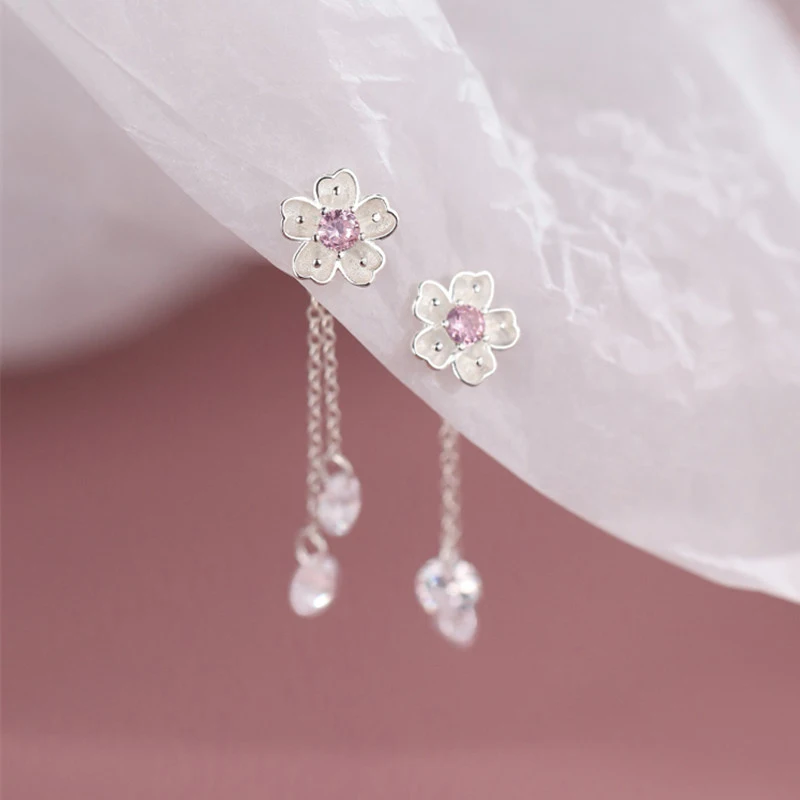 Real 925 Sterling Silver Zircon Flower Chain Tassel Mini Stud Earrings For Women Classic Fine Jewelry Light Luxury Accessories
Real 925 Sterling Silver Zircon Flower Chain Tassel Mini Stud Earrings For Women Classic Fine Jewelry Light Luxury Accessories