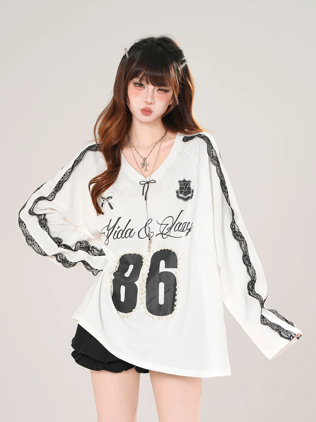 Женская свободная толстовка с кружевными вставками и V-образным вырезом, спортивный топ для похудения, осенняя повседневная одежда с длинными рукавами из полиэстера
Женская свободная толстовка с кружевными вставками и V-образным вырезом, спортивный топ для похудения, осенняя повседневная одежда с длинными рукавами из полиэстера