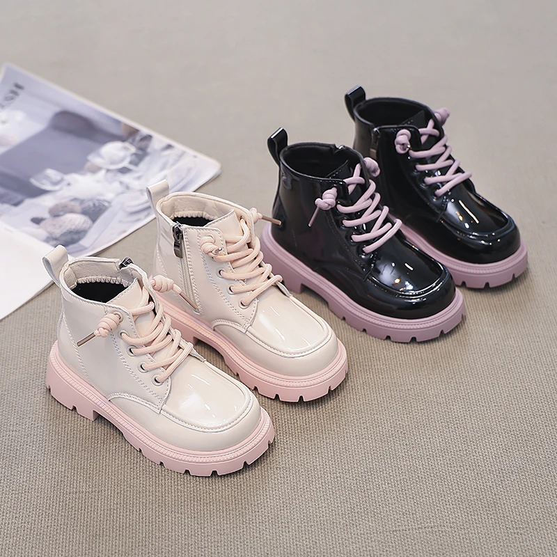 Kids Short Boots Round Toes Soft Bottom Girls Ankle Boots Black Glossy 2025 Autumn Winter New Children Princess Boots Non-slip
Kids Short Boots Round Toes Soft Bottom Girls Ankle Boots Black Glossy 2025 Autumn Winter New Children Princess Boots Non-slip