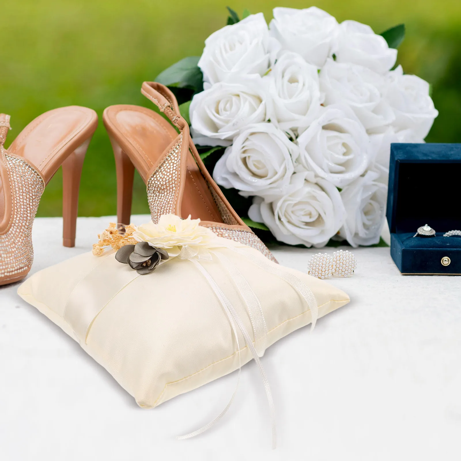 Wedding Ring Pillow Ceremony Bearers Flower Holder Happy Basket Cloth Elegant Cushion Bride
Wedding Ring Pillow Ceremony Bearers Flower Holder Happy Basket Cloth Elegant Cushion Bride