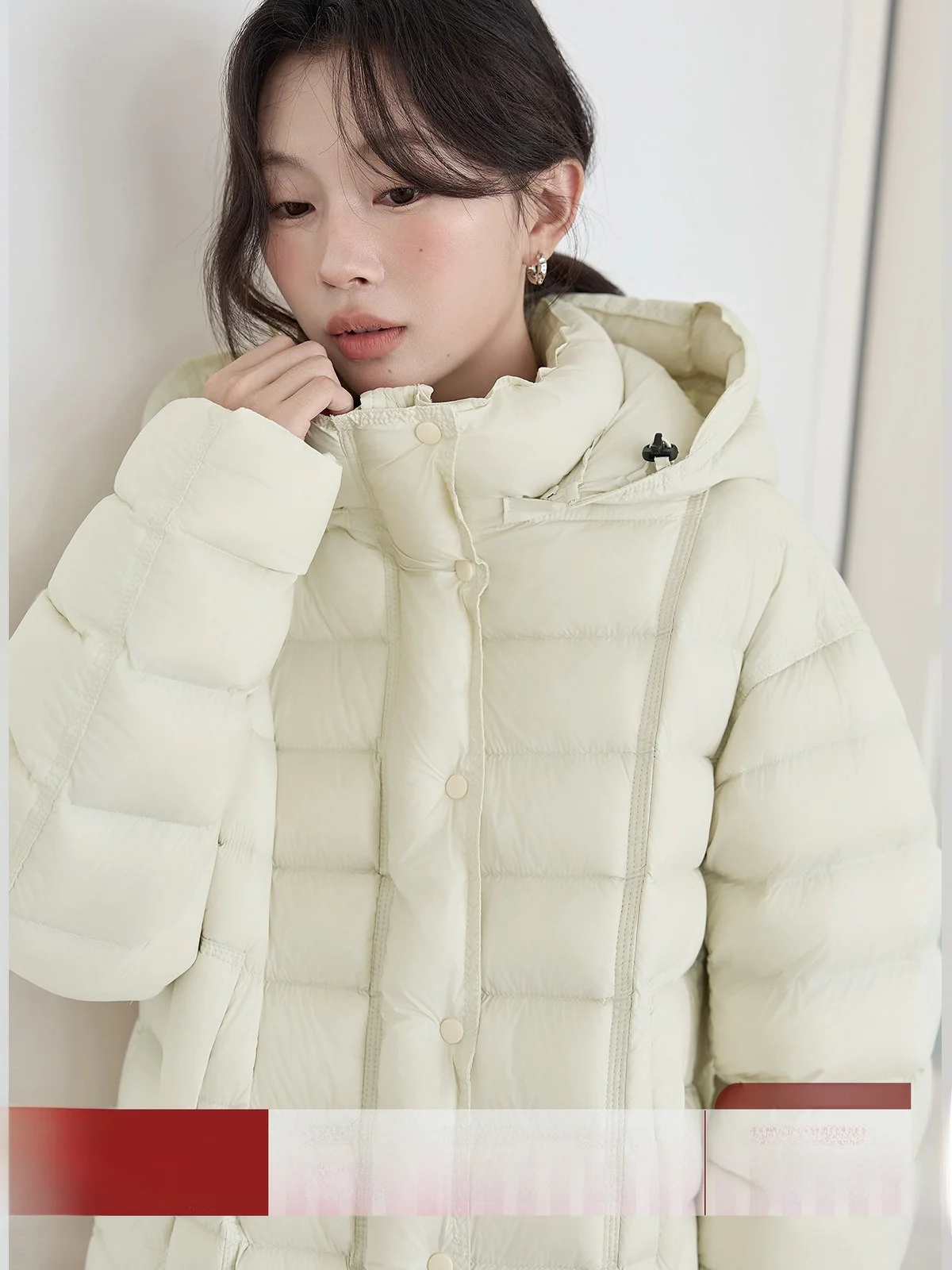 HuiXi Pear Color down Jacket Women's Winter New Fashionable Warm Coat Hooded Stand Collar Single Button Long Sleeve Thickened
HuiXi Pear Color down Jacket Women's Winter New Fashionable Warm Coat Hooded Stand Collar Single Button Long Sleeve Thickened