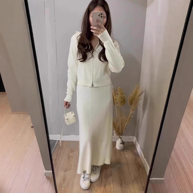 Spring Elegant Knit Two-piece Set Women Skirt Cardigan Autumn Female Lapel Double Zipper Sweater+High Waist Mid Bust Skirt Suit
Spring Elegant Knit Two-piece Set Women Skirt Cardigan Autumn Female Lapel Double Zipper Sweater+High Waist Mid Bust Skirt Suit