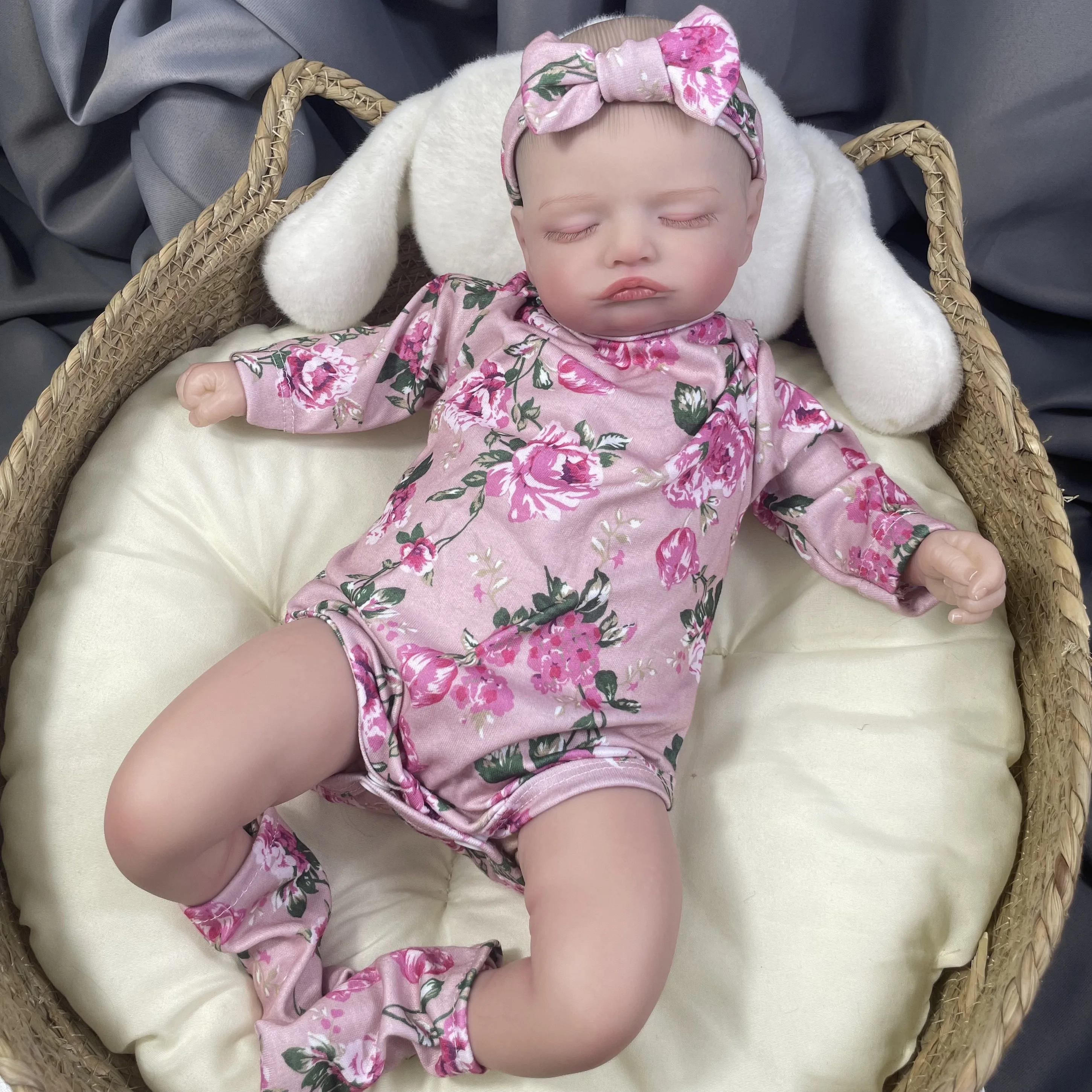 46CM Cute Rosalie Reborn Sleeping Baby Doll Girl Lifelike With Hand-painted Hair Newborn Toy Gift For Kids
46CM Cute Rosalie Reborn Sleeping Baby Doll Girl Lifelike With Hand-painted Hair Newborn Toy Gift For Kids
