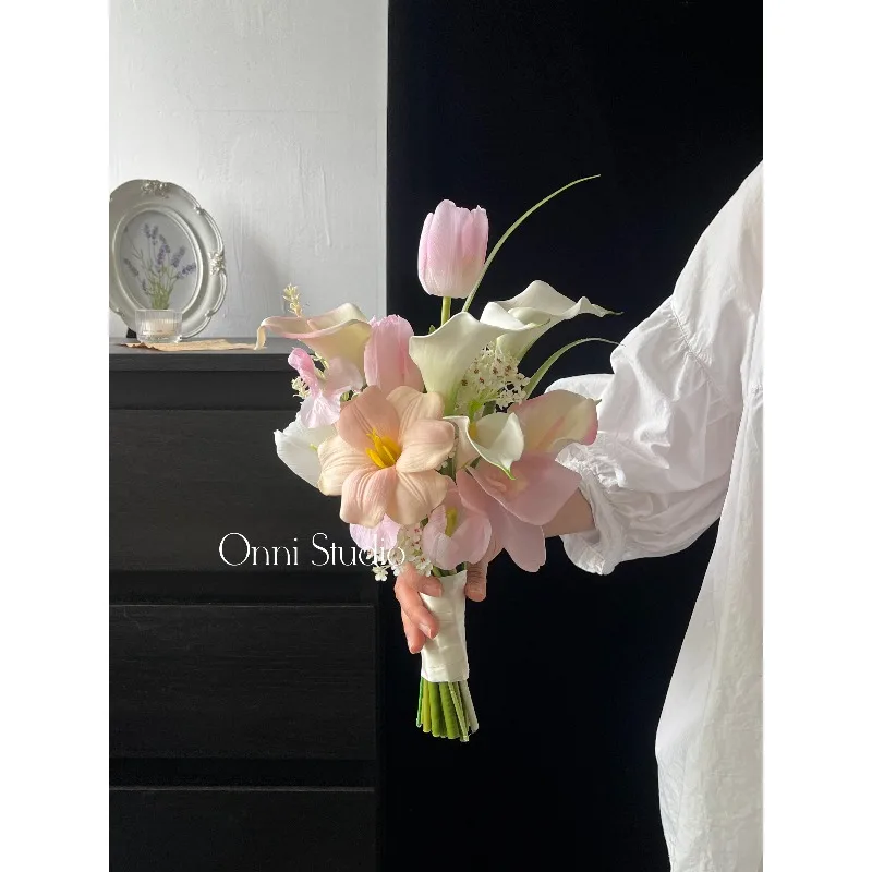 Светло-розовый тюльпан, букет лилий калли, свадебный сертификат невесты, имитация помолвки, цветок от кутюр
Светло-розовый тюльпан, букет лилий калли, свадебный сертификат невесты, имитация помолвки, цветок от кутюр