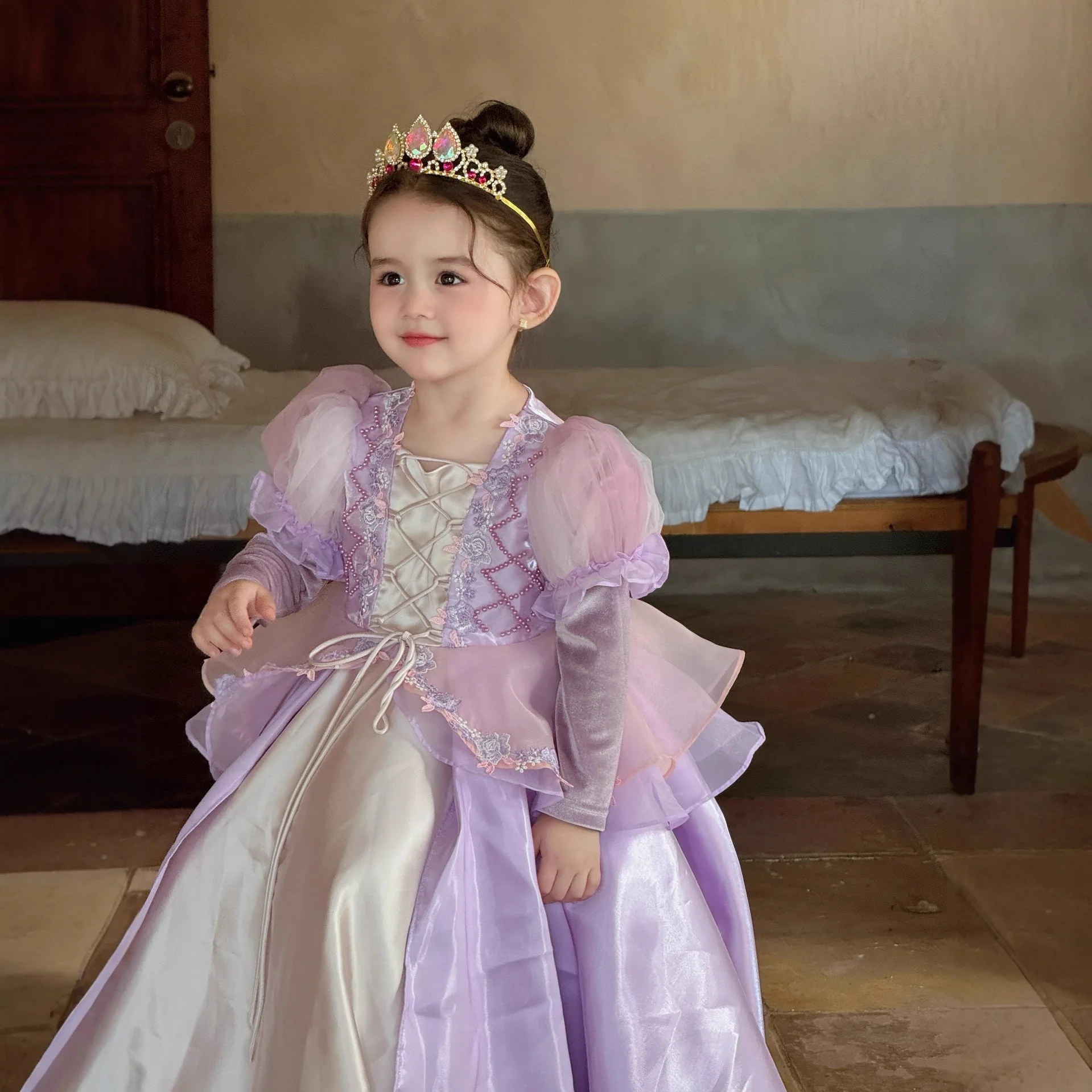 Осенне-зимнее платье принцессы для маленьких девочек, бархатное платье с объемными рукавами для дня рождения, детский бутик Лолиты, роскошные платья, одежда
Осенне-зимнее платье принцессы для маленьких девочек, бархатное платье с объемными рукавами для дня рождения, детский бутик Лолиты, роскошные платья, одежда