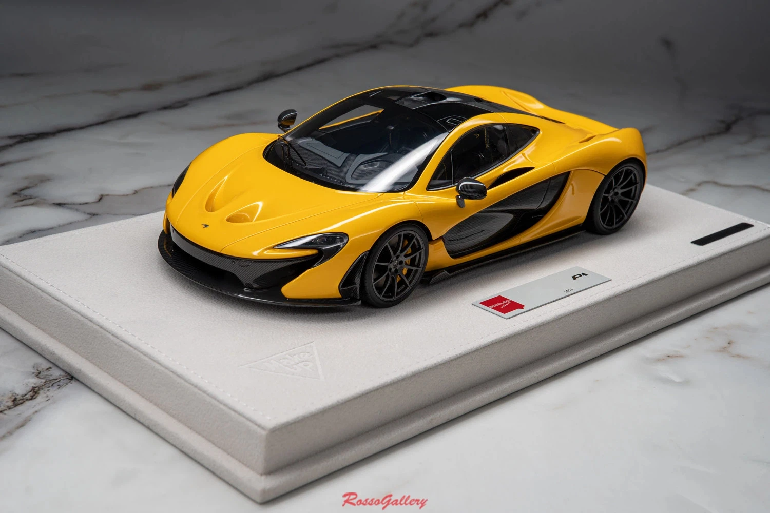 Модель автомобиля 1:18 P1 2013, имитация, лимитированная серия, из смолы и металла, статическая, игрушка, подарок
Модель автомобиля 1:18 P1 2013, имитация, лимитированная серия, из смолы и металла, статическая, игрушка, подарок