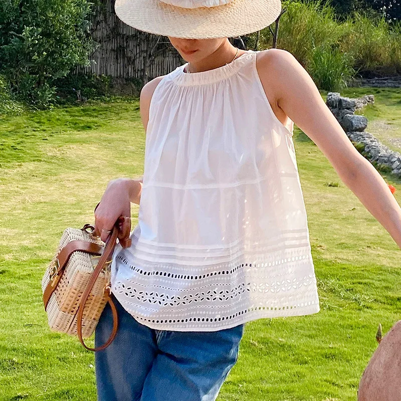 French Style Casual Shirt Blouse Shirt Women Sleeveless 100% Cotton White Lace Hollow Out Summer Vacation Beach Ladies Tops
French Style Casual Shirt Blouse Shirt Women Sleeveless 100% Cotton White Lace Hollow Out Summer Vacation Beach Ladies Tops