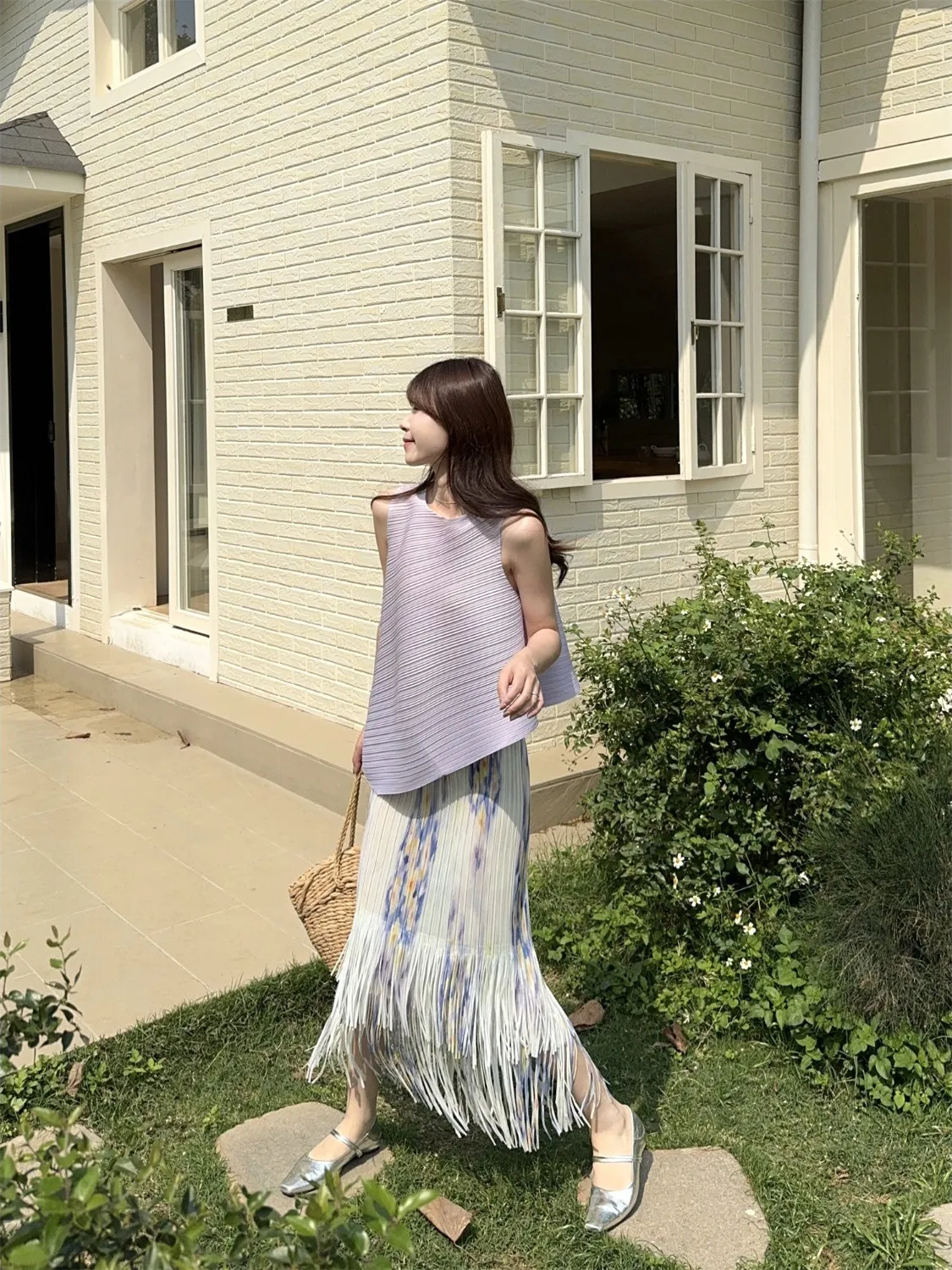 High Waist Tassel Design Summer Holiday Women's Skirt Bodycon Slimming Gentle Fashion Long Skirts Korean Style Commute
High Waist Tassel Design Summer Holiday Women's Skirt Bodycon Slimming Gentle Fashion Long Skirts Korean Style Commute