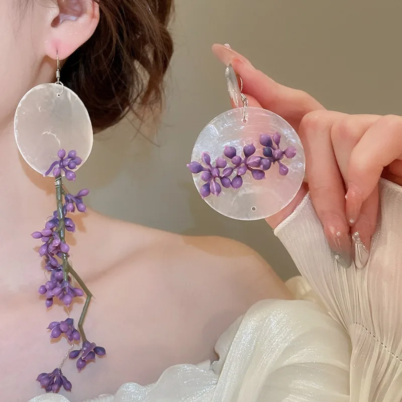 Minar 2025 New Purple ABS Resin Chinese Redbud Flower Round Shell Long Tassel Asymmetric Drop Earrings for Women Holiday Jewelry
Minar 2025 New Purple ABS Resin Chinese Redbud Flower Round Shell Long Tassel Asymmetric Drop Earrings for Women Holiday Jewelry