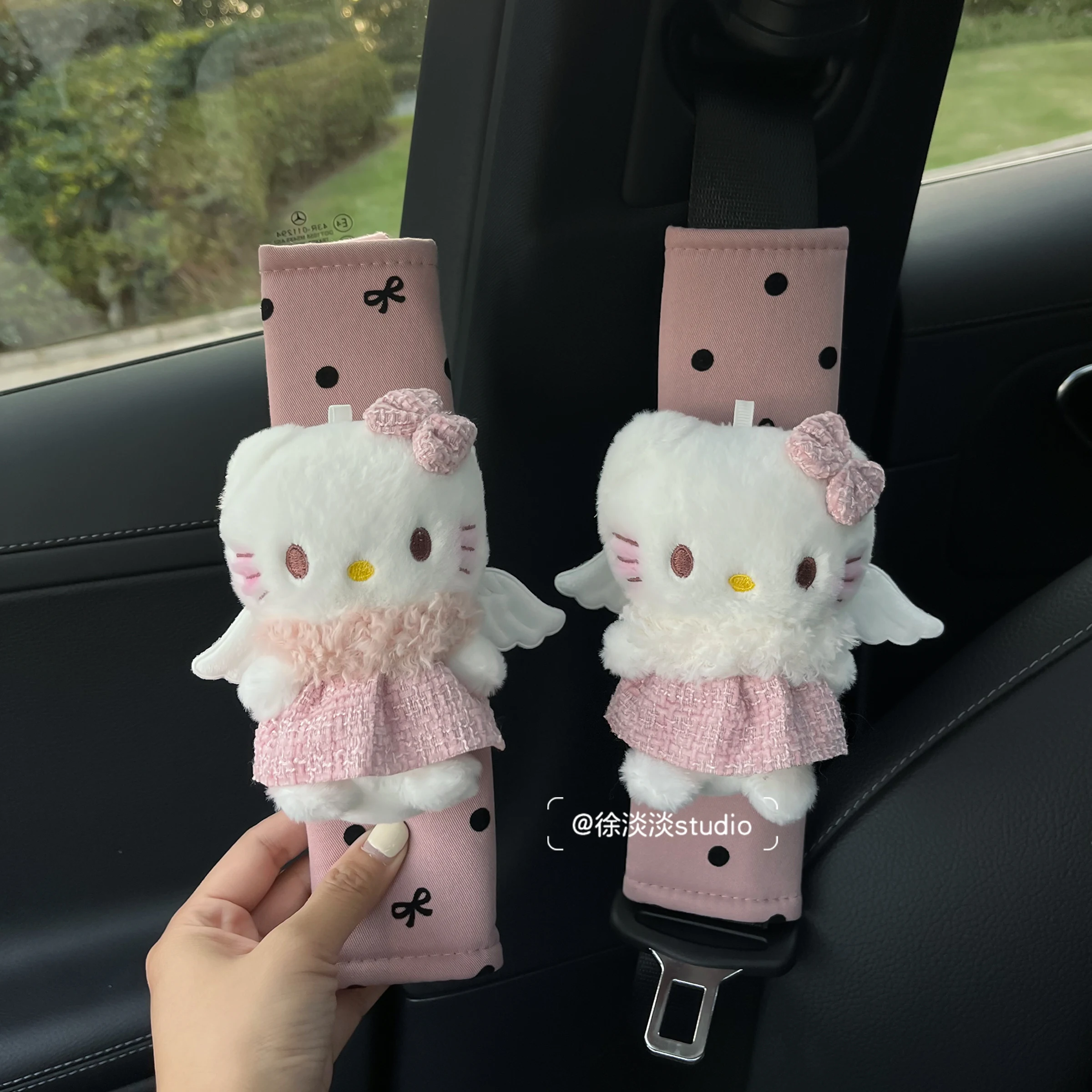 Hello Kitty Car Seat Belt Cover Breathable Soft Shoulder Cushion Protector Auto Interior Decoration Accessoires
Hello Kitty Car Seat Belt Cover Breathable Soft Shoulder Cushion Protector Auto Interior Decoration Accessoires