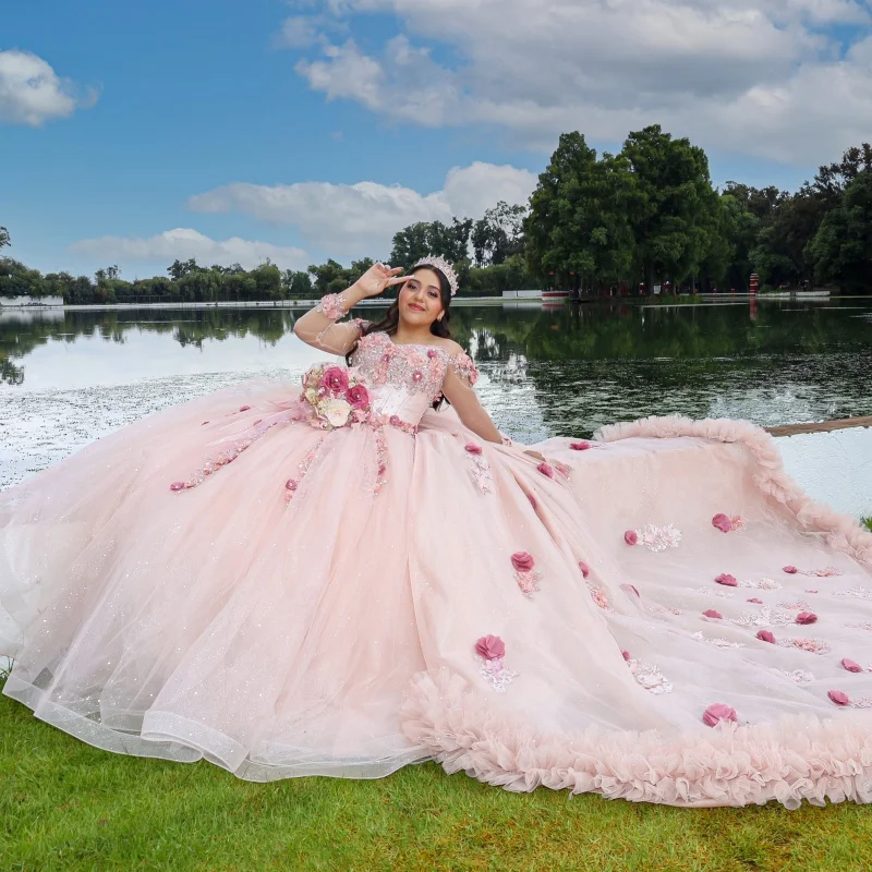 Shiny light pink Quinceanera Dress crystal Lace off-shoulder Long tail decal flower Bow vestidos de 15 Quinceanera Customized
Shiny light pink Quinceanera Dress crystal Lace off-shoulder Long tail decal flower Bow vestidos de 15 Quinceanera Customized
