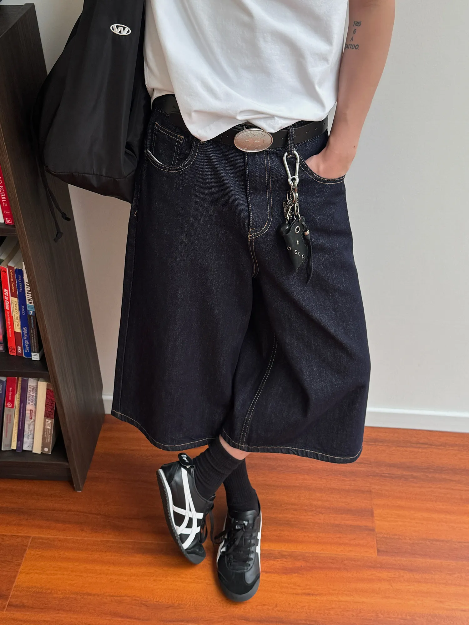 American High Street Retro Denim Blue Seven-Foot Pants Men's Summer Casual A-Line Loose Wide-Leg Jeans Shorts
American High Street Retro Denim Blue Seven-Foot Pants Men's Summer Casual A-Line Loose Wide-Leg Jeans Shorts