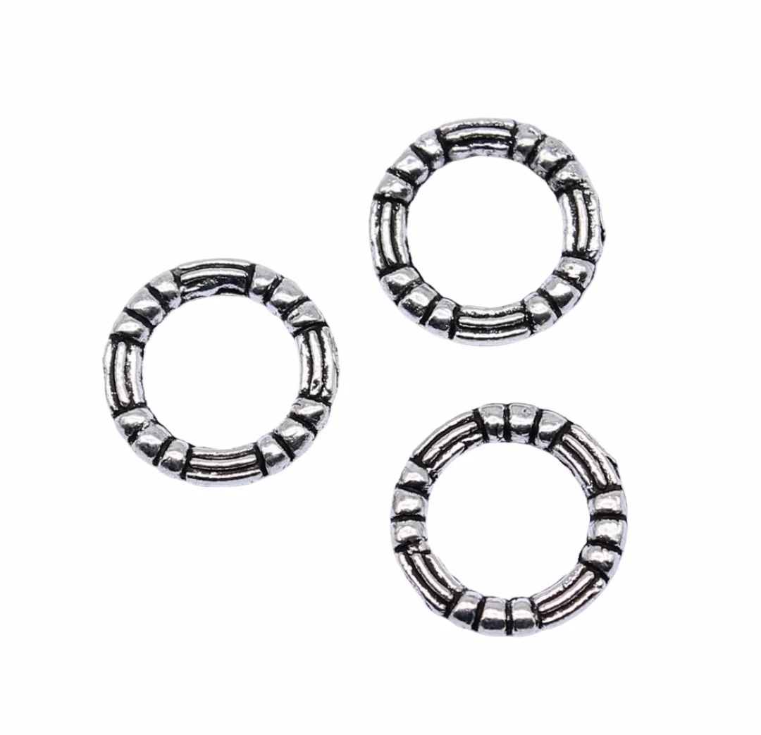 110pcs 10x10mm Zinc alloy metal tibetan silver plated charm T0845 for jewelry making
110pcs 10x10mm Zinc alloy metal tibetan silver plated charm T0845 for jewelry making