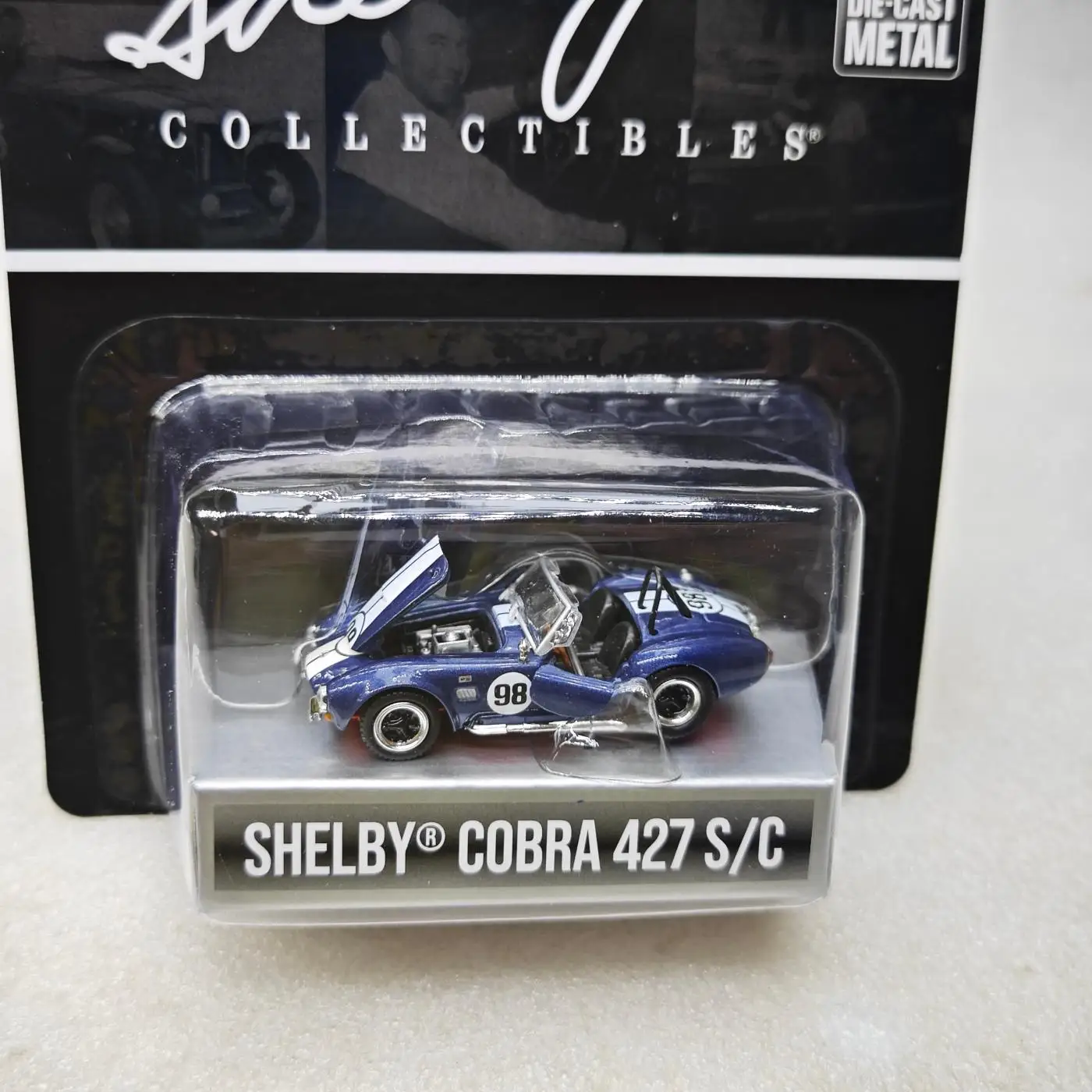1:64 SHELBY COBRA 427 S/C #98 Simulation Alloy Car Model Collectible Toy Gift Display Ornament
1:64 SHELBY COBRA 427 S/C #98 Simulation Alloy Car Model Collectible Toy Gift Display Ornament