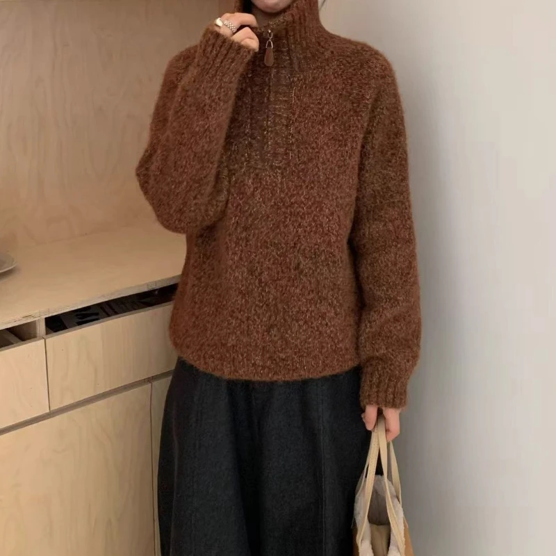 Korean Lazy Style Lapel Pullover Sweater for Women 2025 Autumn and Winter New Loose Jacket with A Half-zip Knitted Top
Korean Lazy Style Lapel Pullover Sweater for Women 2025 Autumn and Winter New Loose Jacket with A Half-zip Knitted Top