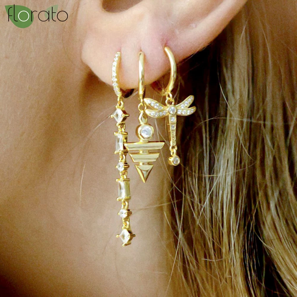 2025 New Arrival Trendy 925 Sterling Silver Needle Dragonfly Pendant Small Hoop Earrings for Women Party Gift Jewelry Wholesale
2025 New Arrival Trendy 925 Sterling Silver Needle Dragonfly Pendant Small Hoop Earrings for Women Party Gift Jewelry Wholesale