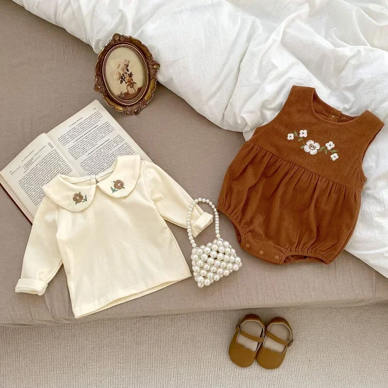 2023 Autumn Newborn Baby Girl Clothes Long Sleeve Peter Pan Collar Shirt Tops Embroidery Flower Corduroy Romper 2PCS Outfit 0-3Y
2023 Autumn Newborn Baby Girl Clothes Long Sleeve Peter Pan Collar Shirt Tops Embroidery Flower Corduroy Romper 2PCS Outfit 0-3Y