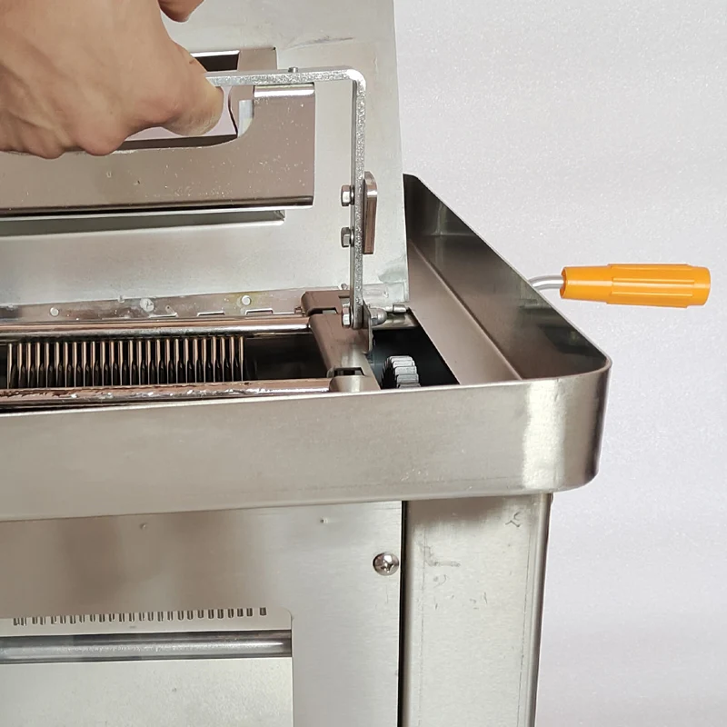 Электрическая коммерческая машина для нарезки мяса и рыбы, измельчения и нарезки кубиками
Электрическая коммерческая машина для нарезки мяса и рыбы, измельчения и нарезки кубиками 