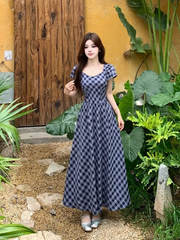 plus Size Retro Plaid Dress Summer New Square Collar Waist Slimming Design Knee-Length A-Line Skirt Korean Style Commute Wind
plus Size Retro Plaid Dress Summer New Square Collar Waist Slimming Design Knee-Length A-Line Skirt Korean Style Commute Wind