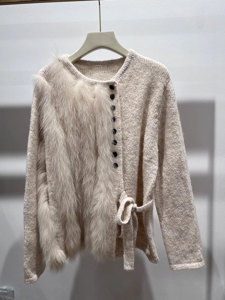 Новый женский осенне-зимний вязаный кардиган из натурального лисьего меха, весенний свитер с длинными рукавами, роскошные куртки
Новый женский осенне-зимний вязаный кардиган из натурального лисьего меха, весенний свитер с длинными рукавами, роскошные куртки