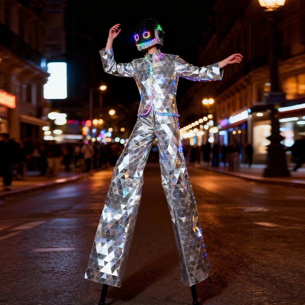 LED Reflective Mirror Stilt Walker Costume Full Color Disco Mirror Suit with Helmet Interactive Performance Outfit for Carnival
LED Reflective Mirror Stilt Walker Costume Full Color Disco Mirror Suit with Helmet Interactive Performance Outfit for Carnival