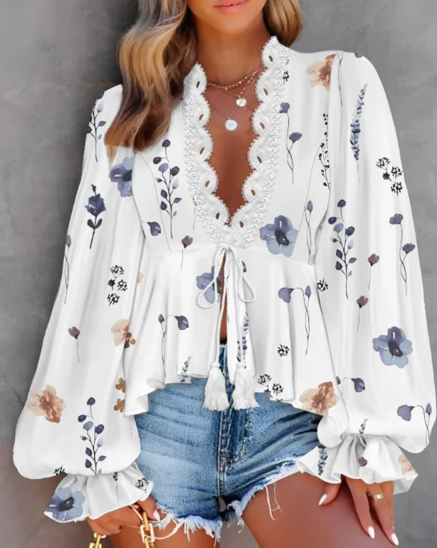 Floral Print Deep V-neck Lantern Sleeve Casual Contrast Color Lace Tie-detail Top
Floral Print Deep V-neck Lantern Sleeve Casual Contrast Color Lace Tie-detail Top