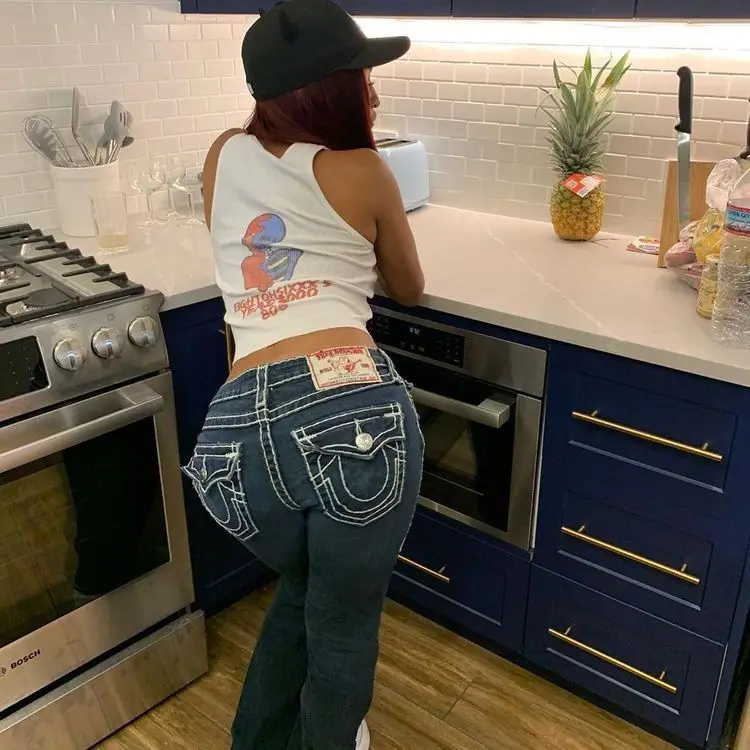 Y2k Buddha Embroidered Jeans Denim Pants Vintage 2025 Hot Sale Wide Leg Jeans Harajuku Casual High Waist Straight Women Clothing
Y2k Buddha Embroidered Jeans Denim Pants Vintage 2025 Hot Sale Wide Leg Jeans Harajuku Casual High Waist Straight Women Clothing
