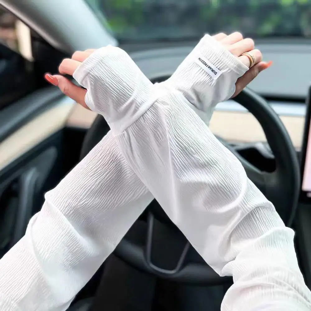 CooL Ice Silk Cooling Sunscreen Arm Covers Wrinkle Summer Loose sleeves For women Outdoor Cycling Running Anti-UV Arm Sleeves 
CooL Ice Silk Cooling Sunscreen Arm Covers Wrinkle Summer Loose sleeves For women Outdoor Cycling Running Anti-UV Arm Sleeves