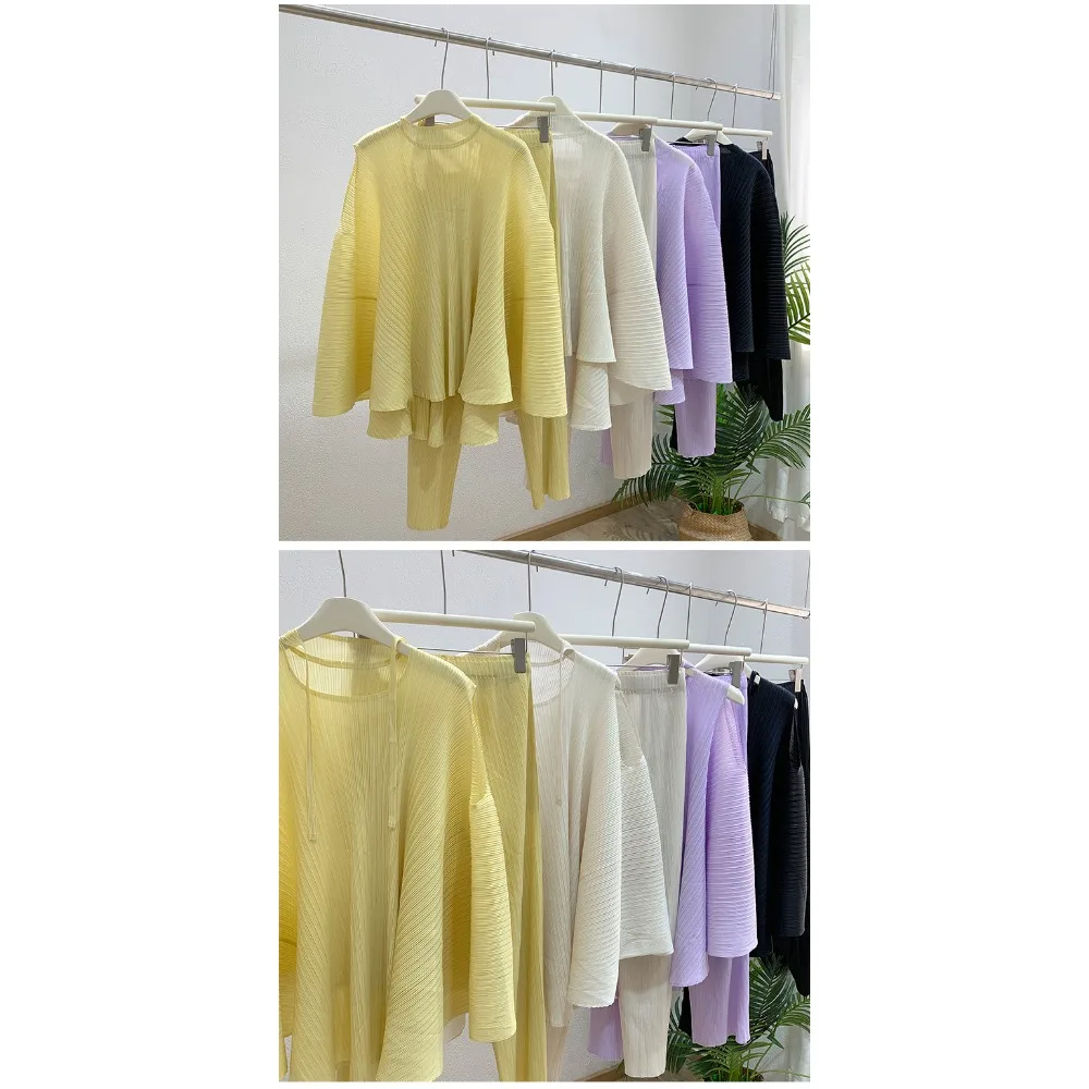Miyake Pleated Women's Two Pieces Set 2025 New Fashion Niche Design Two-piece Suit Fold Dignified Women's Summer Suit
Miyake Pleated Women's Two Pieces Set 2025 New Fashion Niche Design Two-piece Suit Fold Dignified Women's Summer Suit