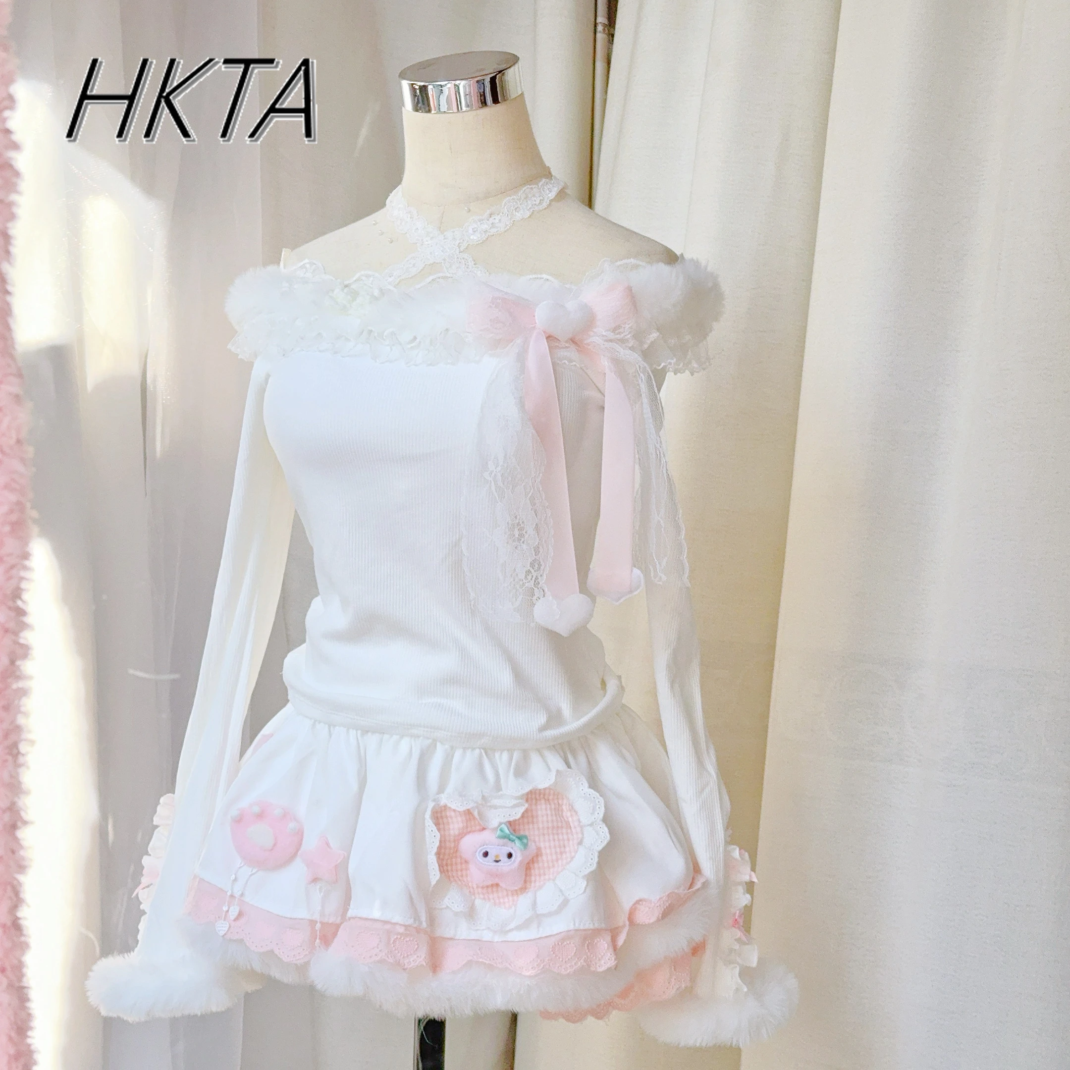 Original Handmade Lolita Skirt Set 2025 Spring New Cute Sweet Girl Top Cross Knittwear Lace Bow Off-shoulder Long-sleevd T Shirt
Original Handmade Lolita Skirt Set 2025 Spring New Cute Sweet Girl Top Cross Knittwear Lace Bow Off-shoulder Long-sleevd T Shirt