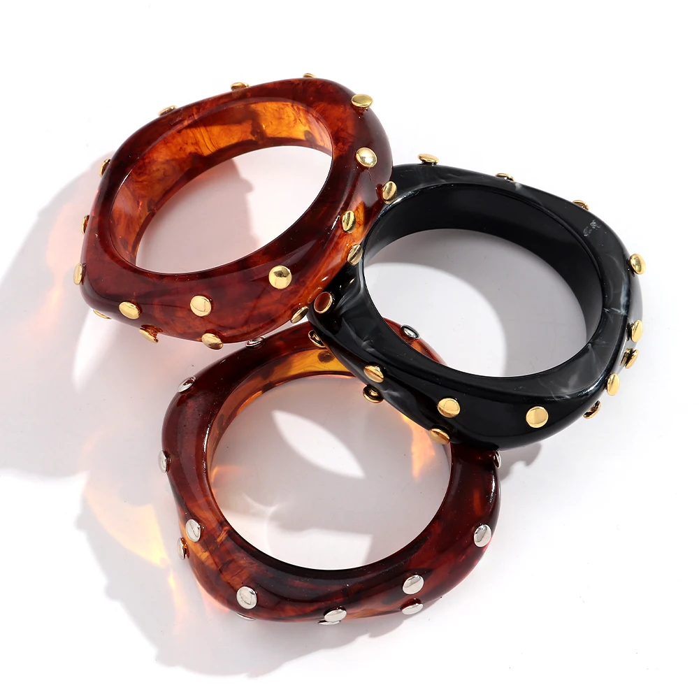 2026 New Punk Style Nightclub Bracelet,Geometric Irregular Square Bangle with Gold & Silver Rivets,Hip Hop Jewelry for Men Women
2026 New Punk Style Nightclub Bracelet,Geometric Irregular Square Bangle with Gold & Silver Rivets,Hip Hop Jewelry for Men Women