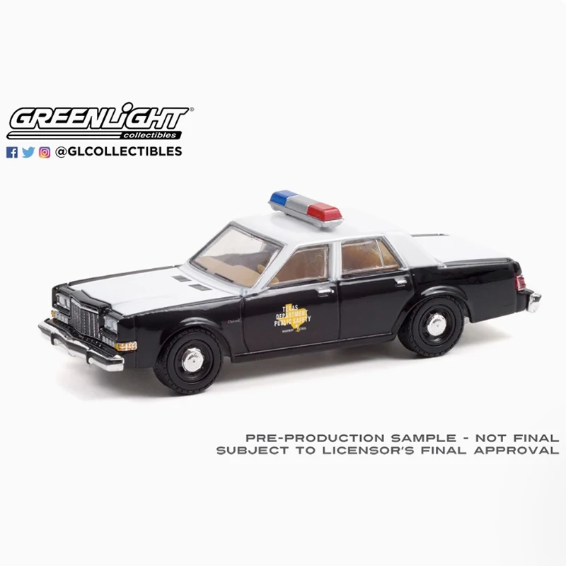 GreenLight масштаб 1:64, 1981, имитация сплава, модель автомобиля, статическая коллекция, украшенные праздничными подарками, игрушки
GreenLight масштаб 1:64, 1981, имитация сплава, модель автомобиля, статическая коллекция, украшенные праздничными подарками, игрушки