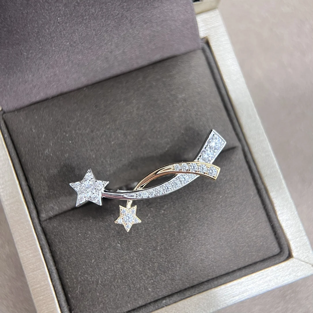 Европейское изысканное серебро 925, роскошное кольцо со звездой и бриллиантами, женское кольцо высшего качества, очаровательные ювелирные изделия
Европейское изысканное серебро 925, роскошное кольцо со звездой и бриллиантами, женское кольцо высшего качества, очаровательные ювелирные изделия