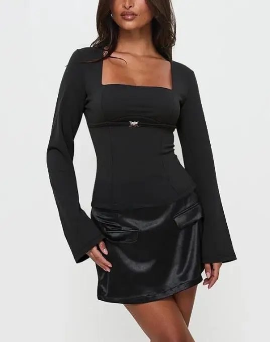 Slimming Women's Top 2026 Spring New Style Temperament British Style Elegant Metal Buckle Pleated Splicing Trumpet Sleeve Top
Slimming Women's Top 2026 Spring New Style Temperament British Style Elegant Metal Buckle Pleated Splicing Trumpet Sleeve Top