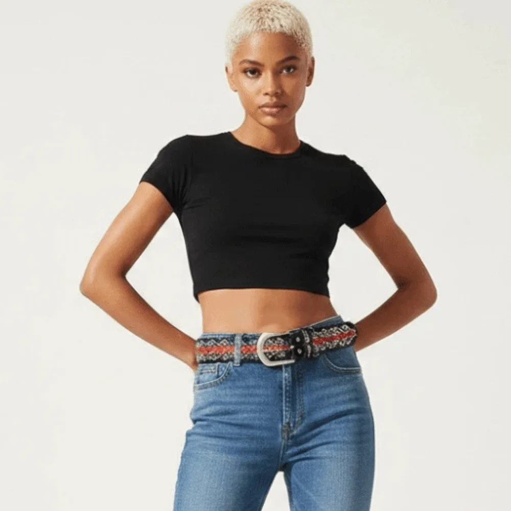 Contrast Color Y2K Punk Belt Gothic Vibe Eye Catching Western Studded Belt Adjustable Length Durable Alloy Buckle
Contrast Color Y2K Punk Belt Gothic Vibe Eye Catching Western Studded Belt Adjustable Length Durable Alloy Buckle