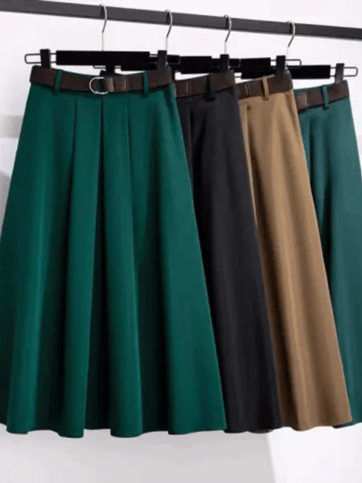 Юбка миди А-силуэта для полных женщин, однотонная, с завышенной талией, скрывающая живот, универсальная, повседневная, в корейском стиле
Юбка миди А-силуэта для полных женщин, однотонная, с завышенной талией, скрывающая живот, универсальная, повседневная, в корейском стиле