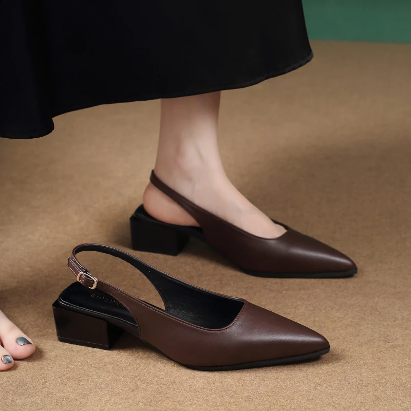 French Baotou Sandals Women's 2026 New Summer Pointed Toe One Strap Block Heel Shoes
French Baotou Sandals Women's 2026 New Summer Pointed Toe One Strap Block Heel Shoes