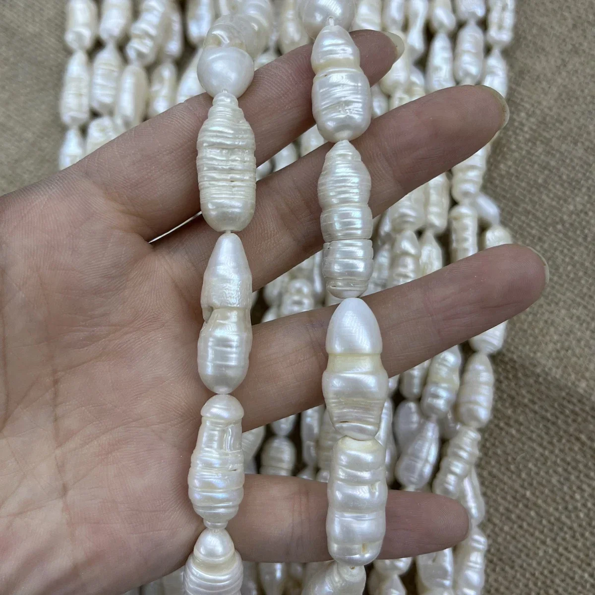Factory Wholesale Natural Freshwater White Baroque Chrysalis Pearl Bead Jewelry Make DIY Necklace Bracelet Accessories Women
Factory Wholesale Natural Freshwater White Baroque Chrysalis Pearl Bead Jewelry Make DIY Necklace Bracelet Accessories Women