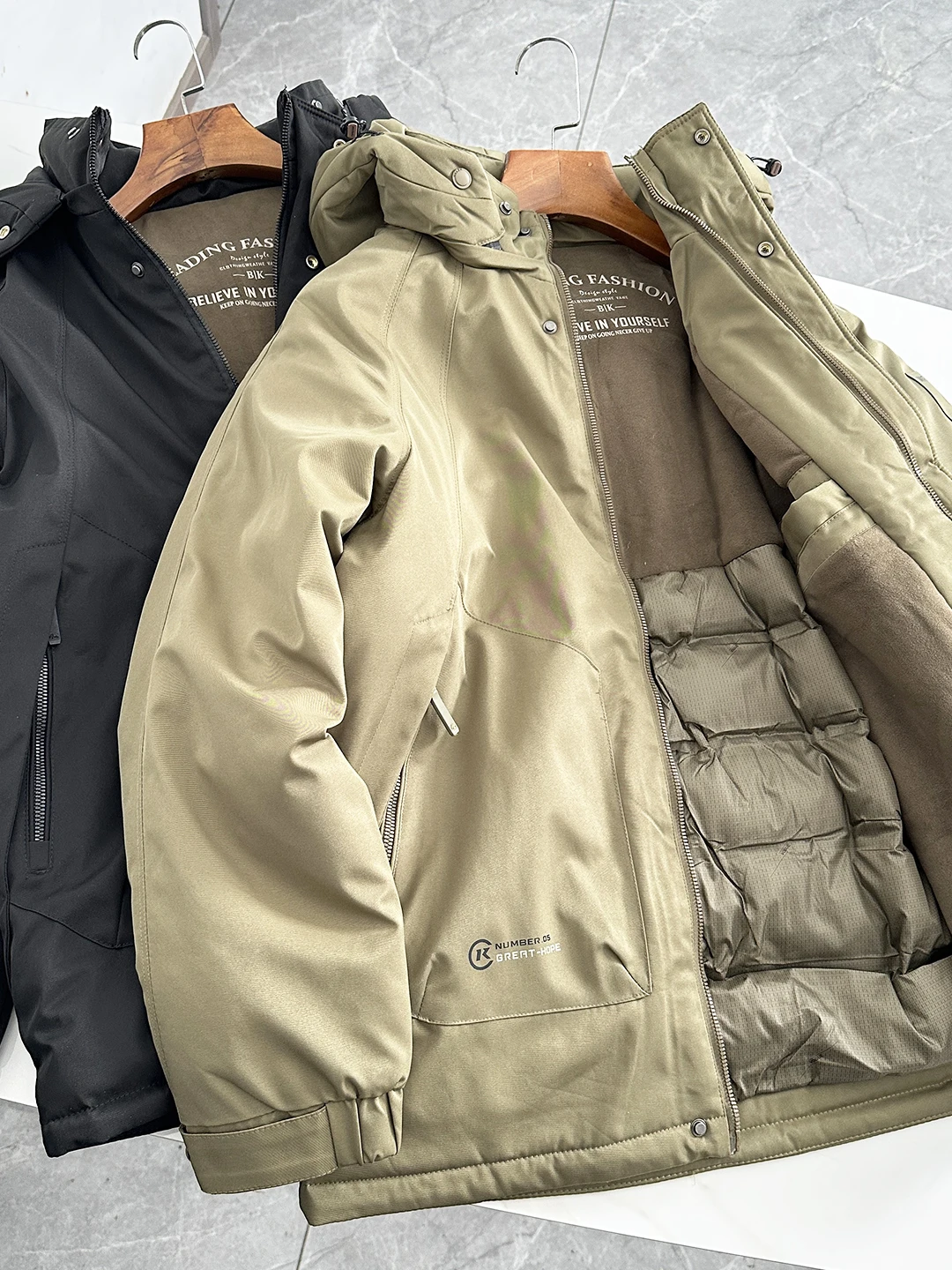 American Tactical Outdoor Casual Sle Hooded Cotton Jaet Men's Autumn Winter Thiened Cotton Workwear Mountain Climbing S...
American Tactical Outdoor Casual Sle Hooded Cotton Jaet Men's Autumn Winter Thiened Cotton Workwear Mountain Climbing S...