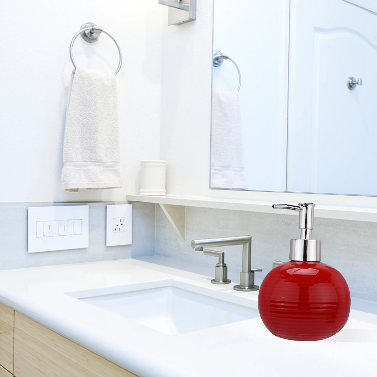 Convenient Ceramic Lotion Squeeze Bottles for Everyday Makeup Use Dispenser Ceramic Pump Bottle Porcelain
Convenient Ceramic Lotion Squeeze Bottles for Everyday Makeup Use Dispenser Ceramic Pump Bottle Porcelain