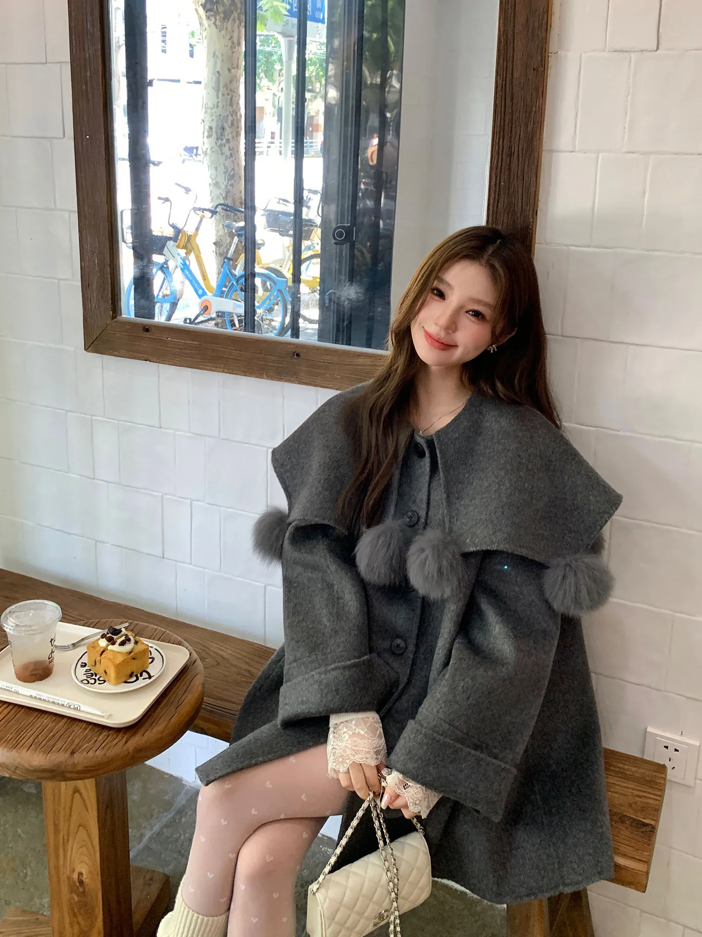 Double-Sided Wool Velvet Coat Medium-Length Fur Outerwear Women's High-End Feel 2025 Autumn Winter New Korean Sle Loose...
Double-Sided Wool Velvet Coat Medium-Length Fur Outerwear Women's High-End Feel 2025 Autumn Winter New Korean Sle Loose...