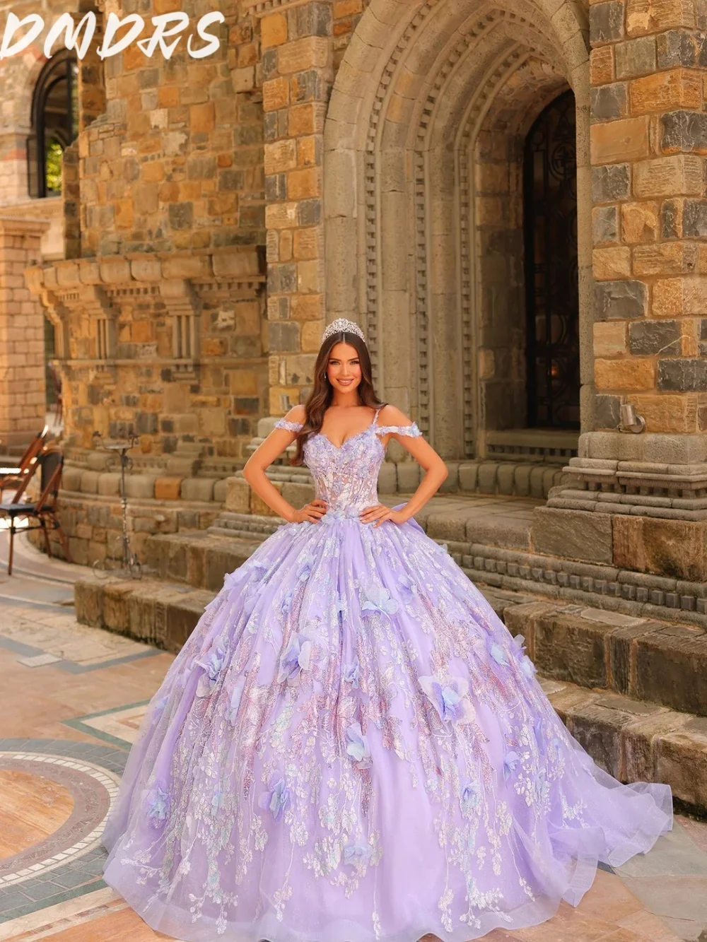 Luxurious 3D Flower Applique Quinceanera Dress 2025 Elegant Lace Party Dress Shiny Spaghetti Strap Party Gown 16 Customized
Luxurious 3D Flower Applique Quinceanera Dress 2025 Elegant Lace Party Dress Shiny Spaghetti Strap Party Gown 16 Customized