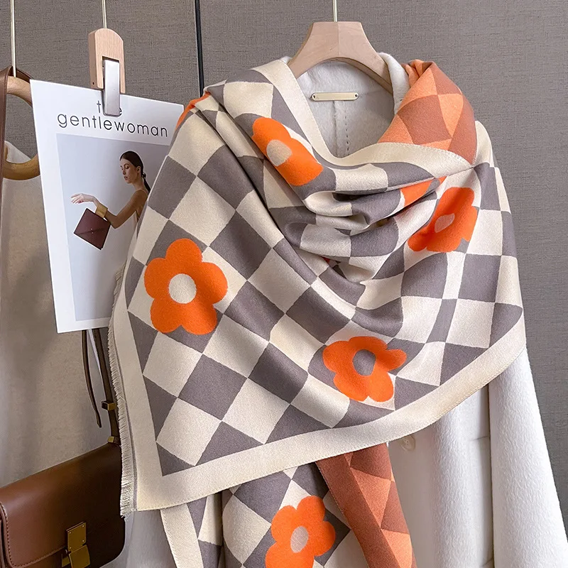 Luxury Brand Pashmina Shawl Wrap Scarf for Women Design Winter Warm Cashmere Scarves Bandana Female Thick Blanket Soft Bufanda
Luxury Brand Pashmina Shawl Wrap Scarf for Women Design Winter Warm Cashmere Scarves Bandana Female Thick Blanket Soft Bufanda
